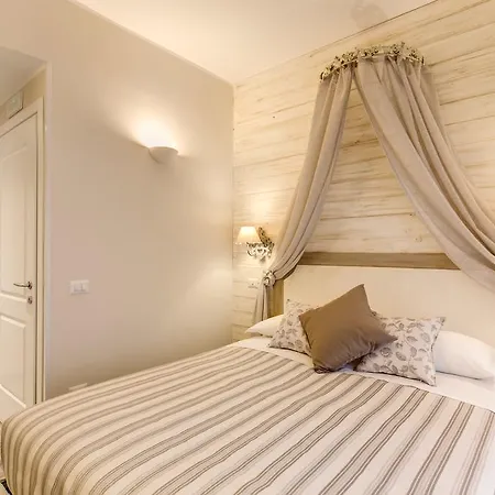 Casa Tua Vaticano Gasthof 4*
