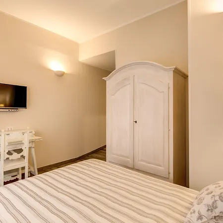 Affittacamere Casa Tua Vaticano 4*